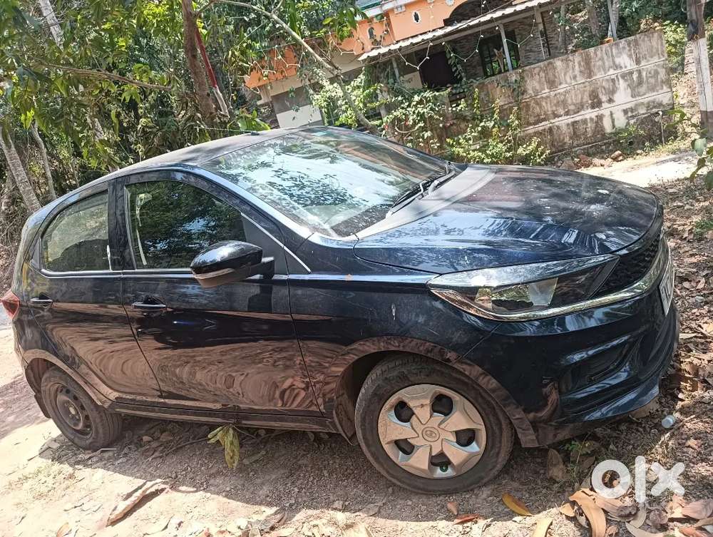 Tata Tiago 2022 Petrol 29760 Km Driven