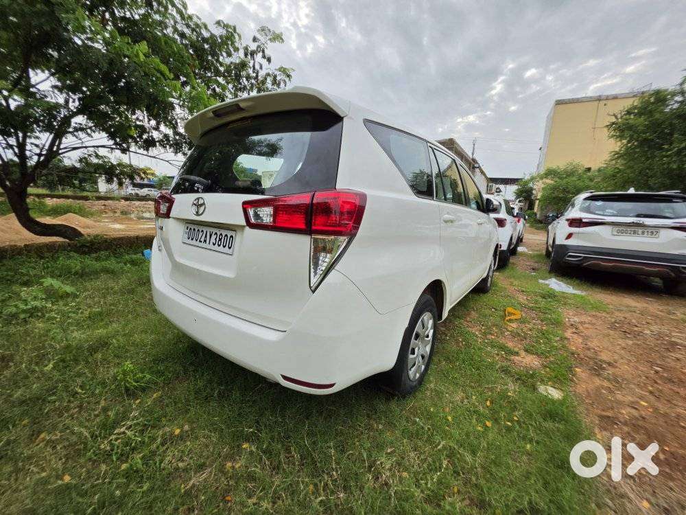 Toyota Innova Crysta 2.4 Gx Mt, 2019, Diesel