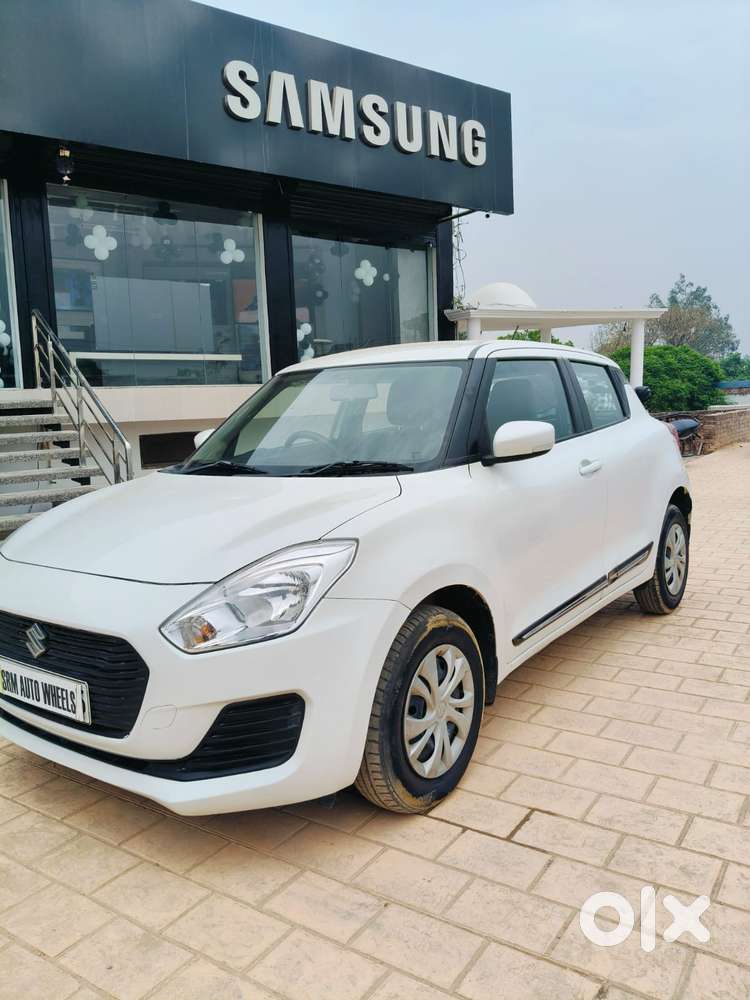 Maruti Suzuki Swift Vvt Vxi, 2022, Petrol