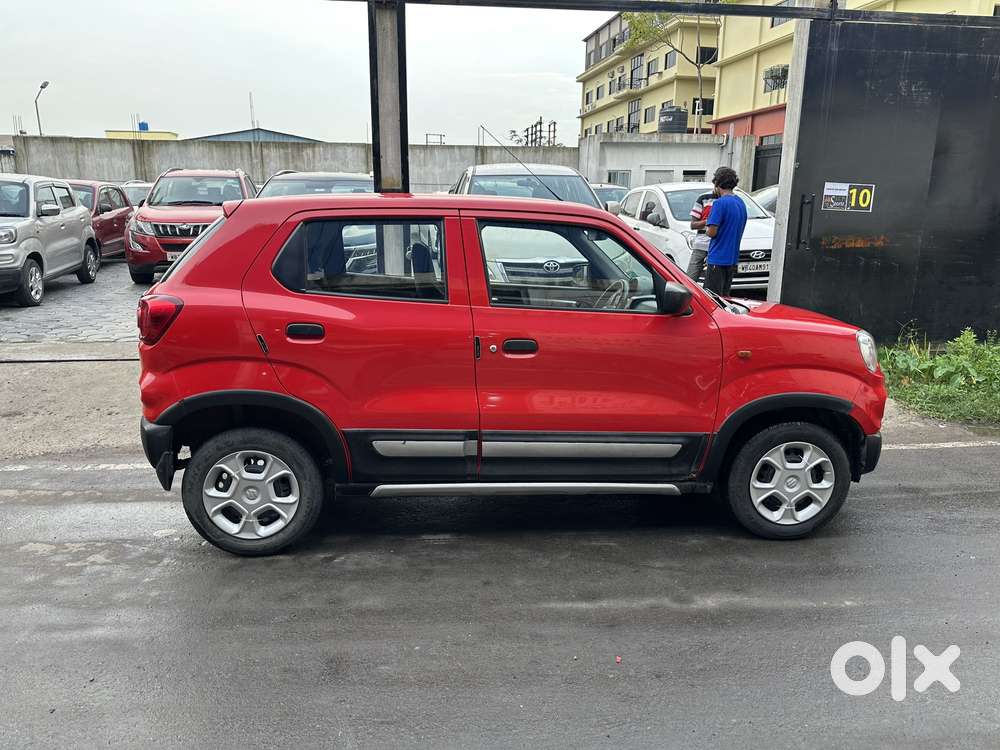 Maruti Suzuki S-presso Vxi, 2023, Petrol