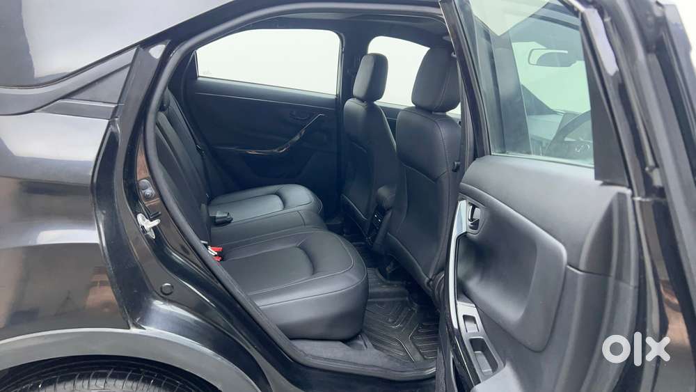 Tata Nexon 1.5 Revotorq Xza Plus S Amt, 2023, Petrol