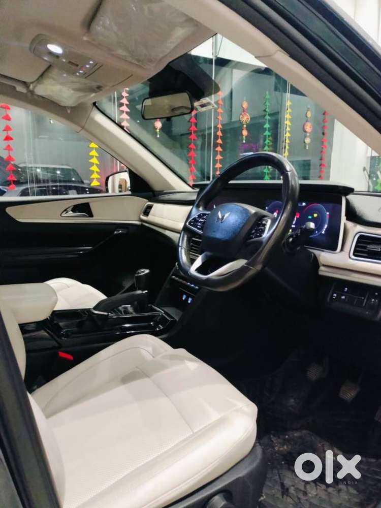 Mahindra Xuv700 2.2 Ax 7 Diesel Mt Str, 2024, Diesel