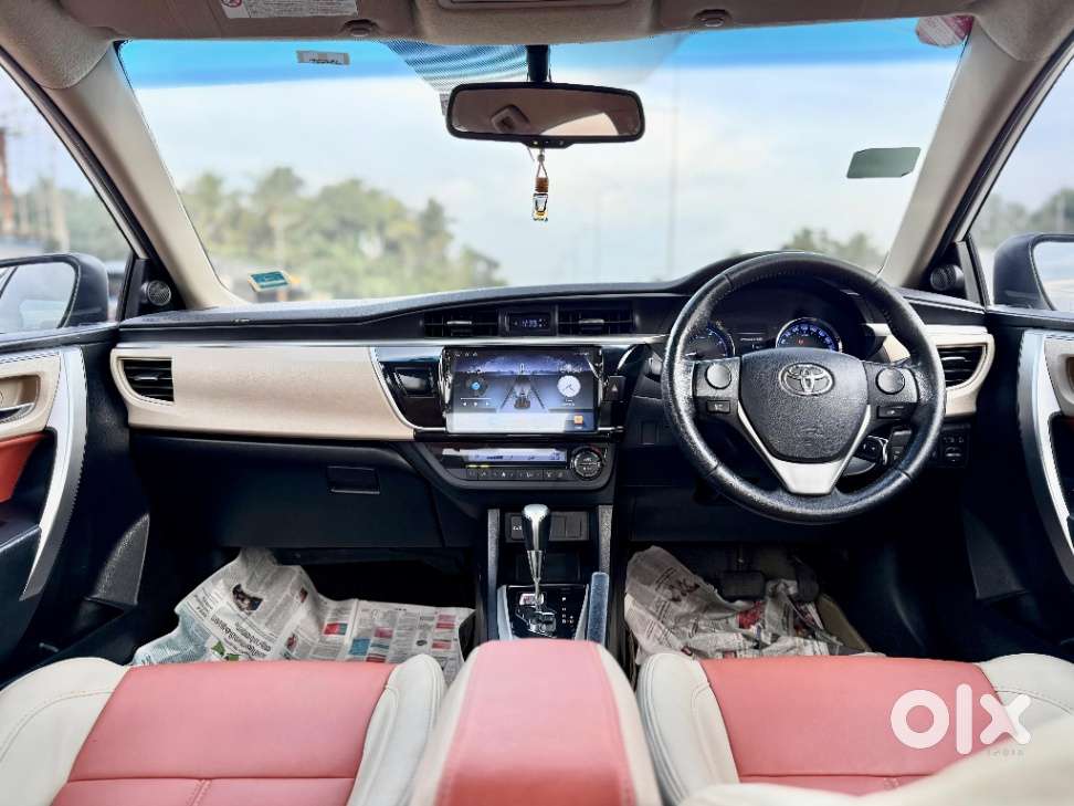 Toyota Corolla Altis 2013-2017 G At, 2015, Petrol