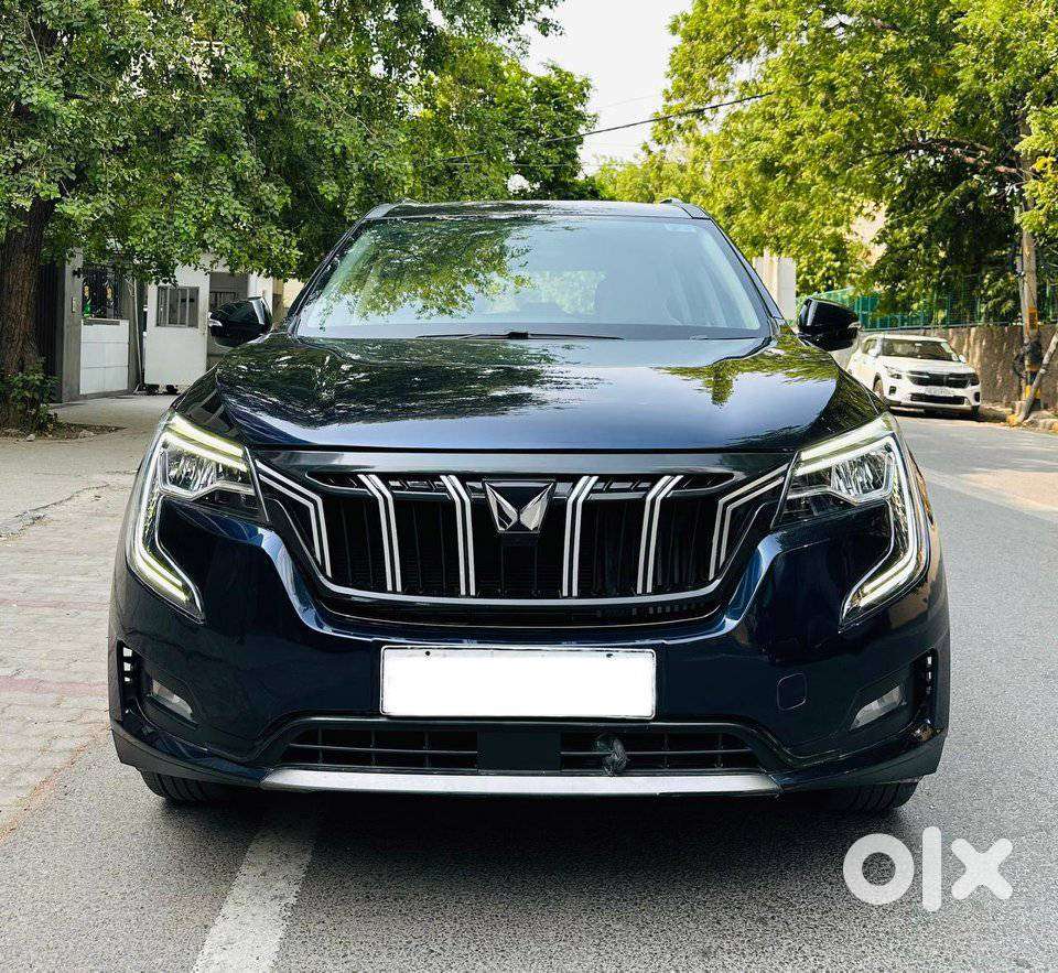 Mahindra Xuv700 2.0 Ax 5 Petrol At Str, 2022, Petrol