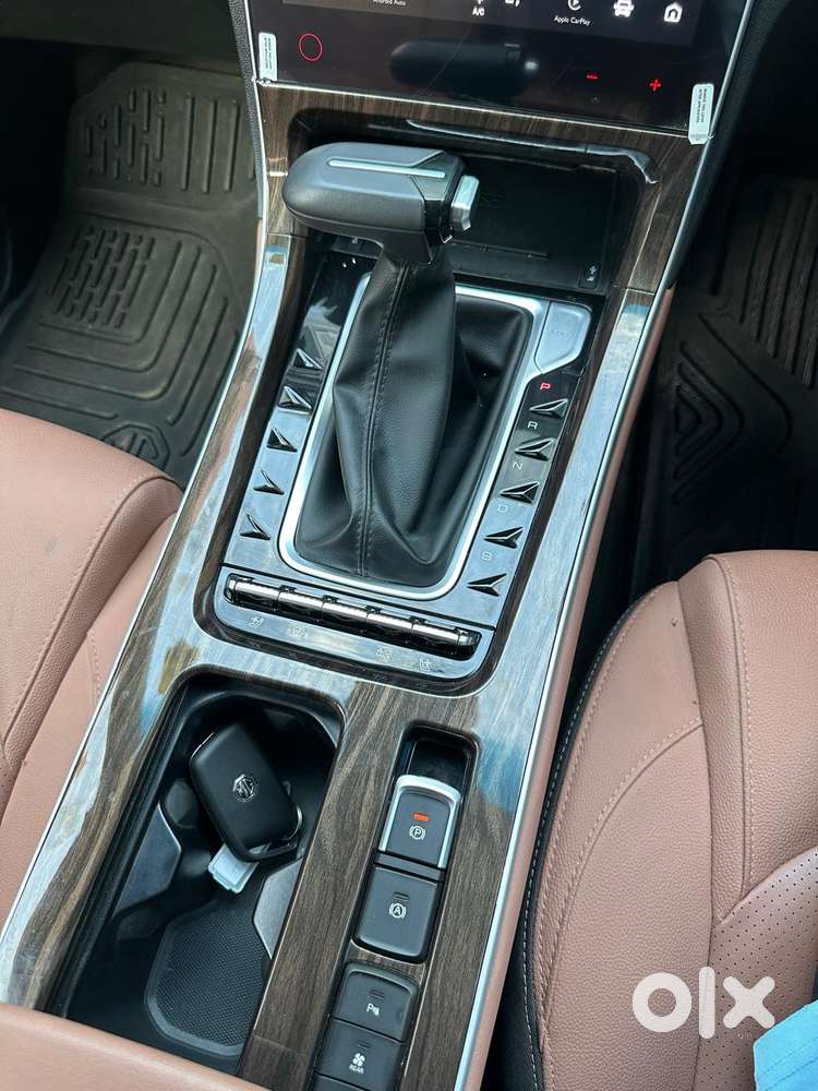 Mg Hector Plus Savvy Pro 1.5 Turbo Petrol Cvt 7 Str, 2024, Petrol
