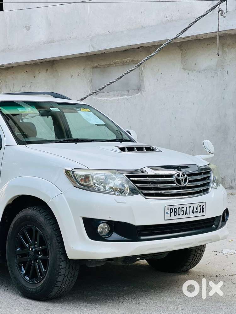 Toyota Fortuner 4x2 At 2.8 Diesel, 2012, Diesel