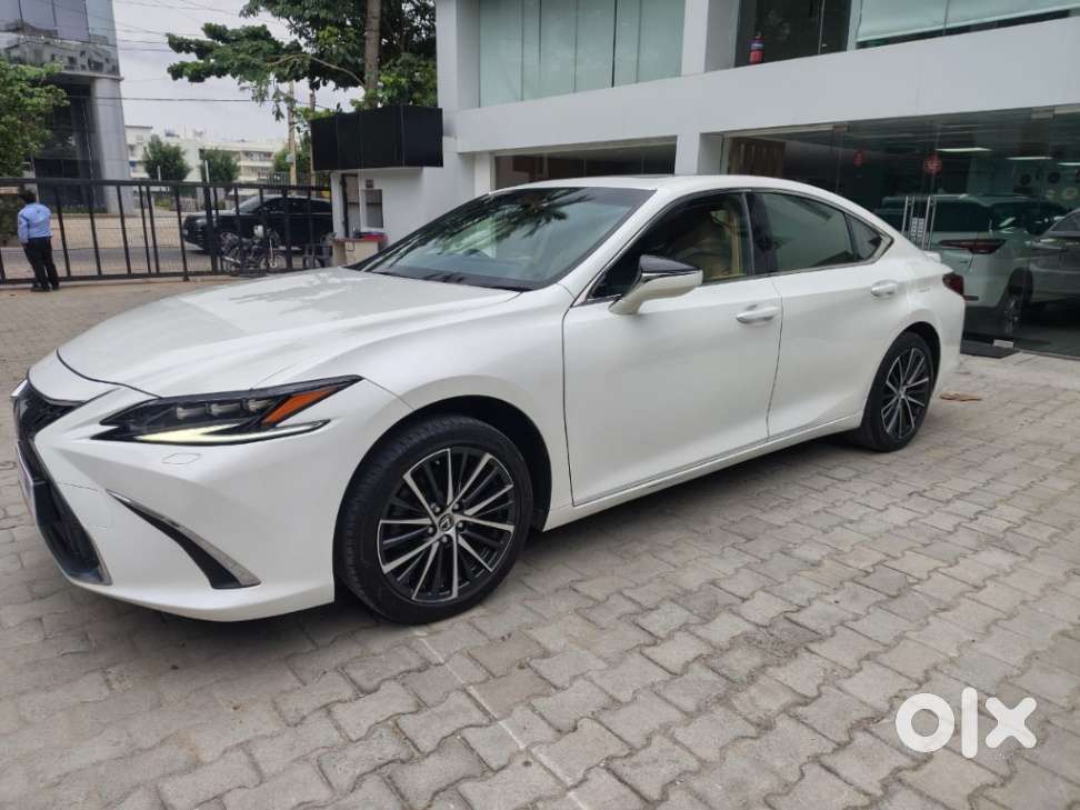 Lexus Es 300h, 2023, Petrol