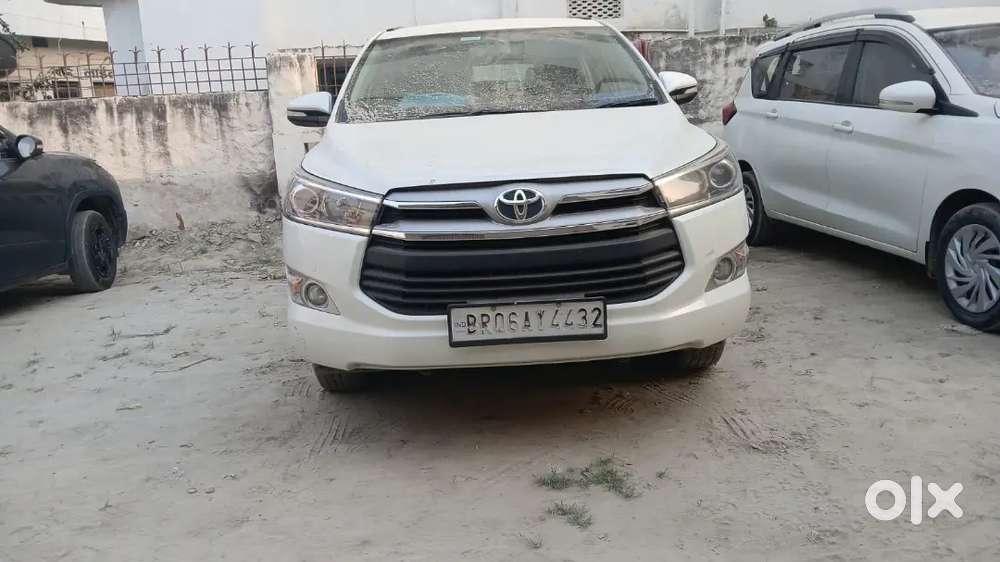 Toyota Innova Crysta 2016