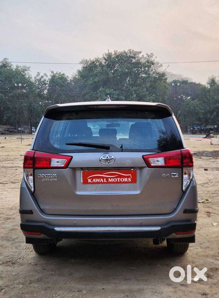 Toyota Innova Crysta