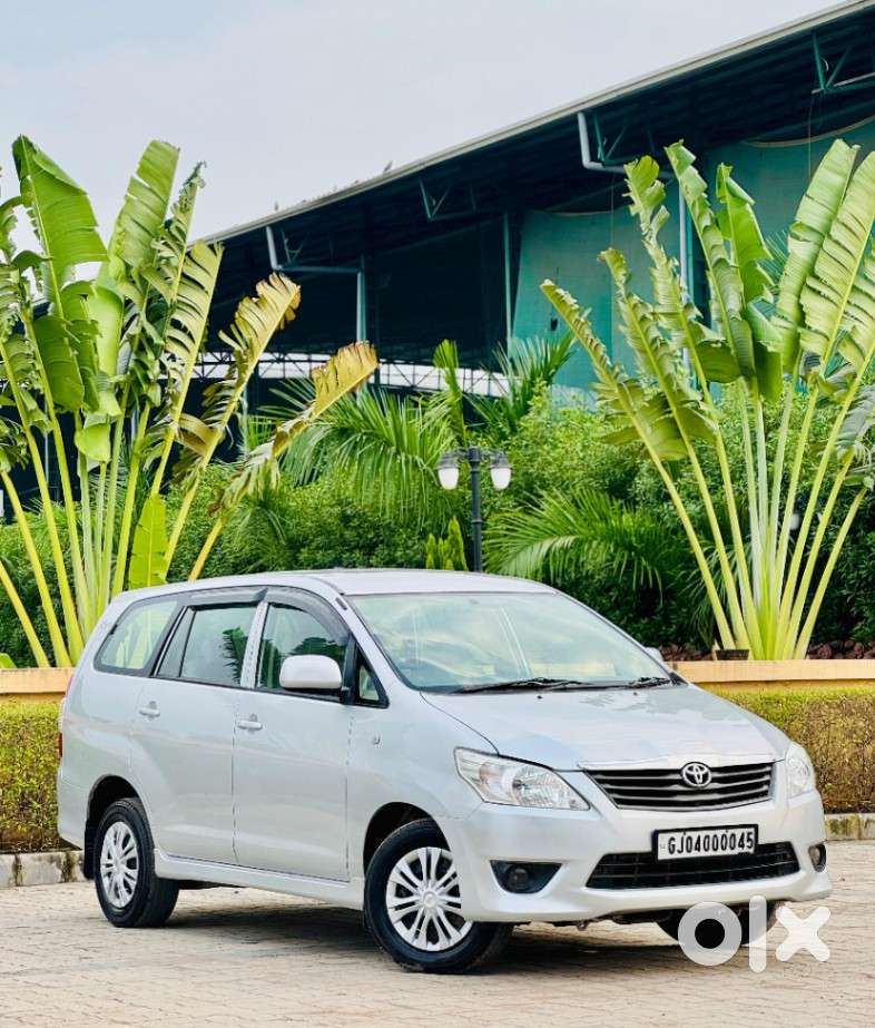 Toyota Innova 2.5 G (diesel) 8 Seater, 2013