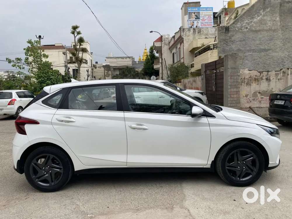 Hyundai New I20 2022 Petrol 7400 Km Driven