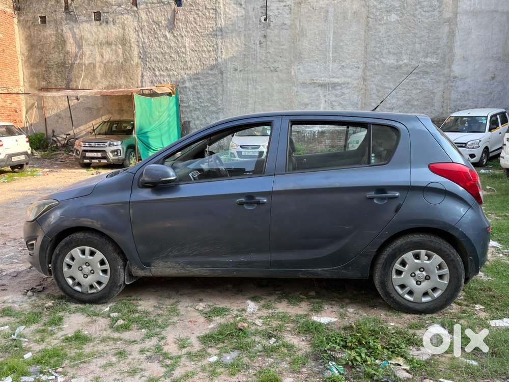 Well Maintained Hyundai I20 2012(november) Car. Excellent Milage