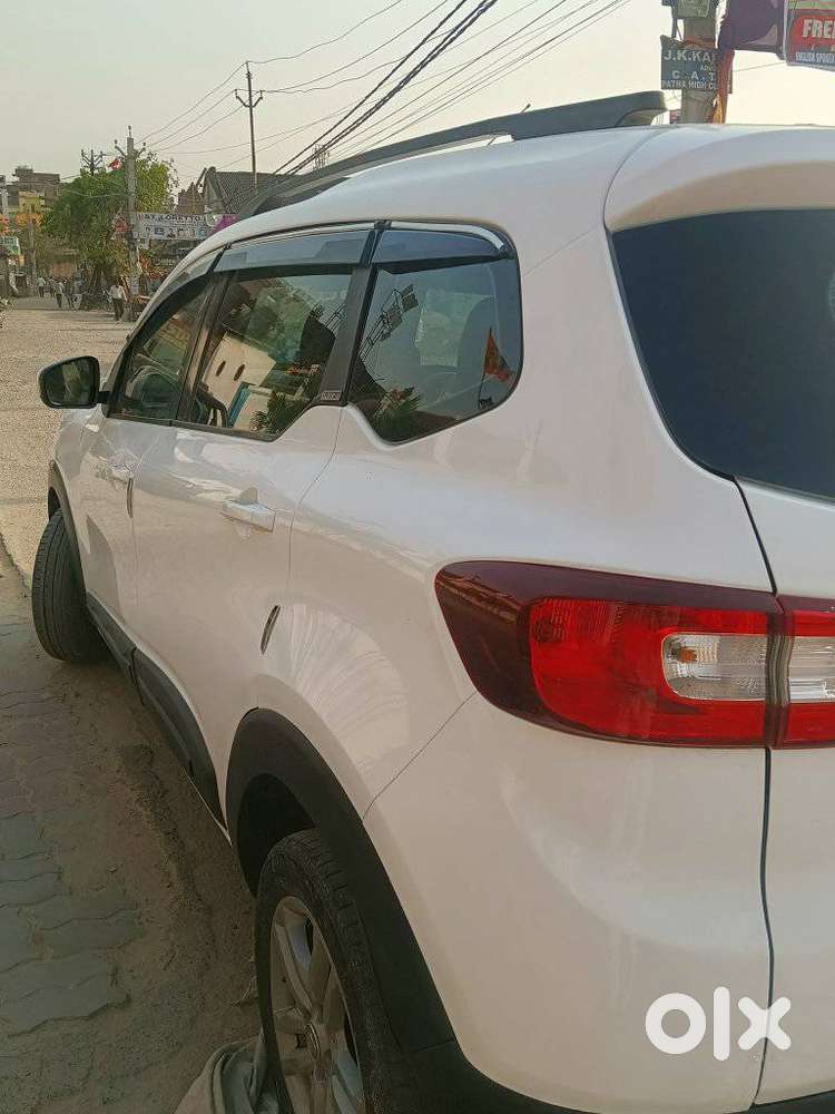 Renault Triber, 2020, Petrol