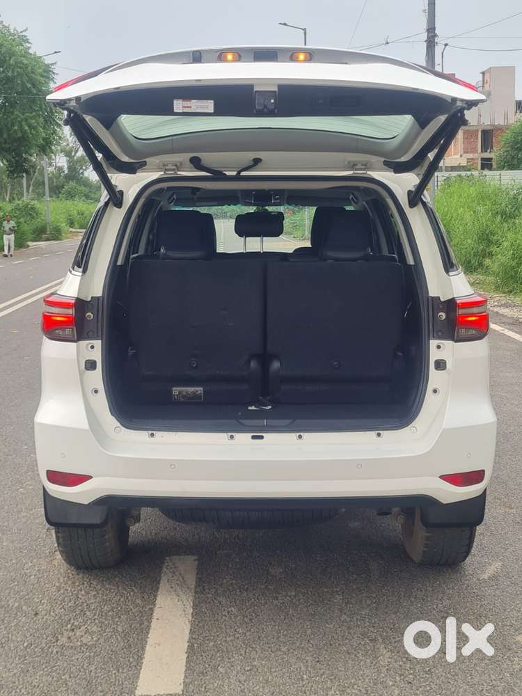 Toyota Fortuner 4x2 At 2.8 Diesel, 2023, Diesel