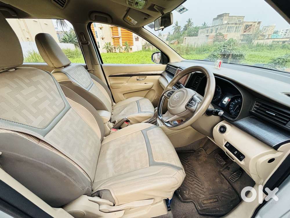 Toyota Rumion V At, 2023, Petrol