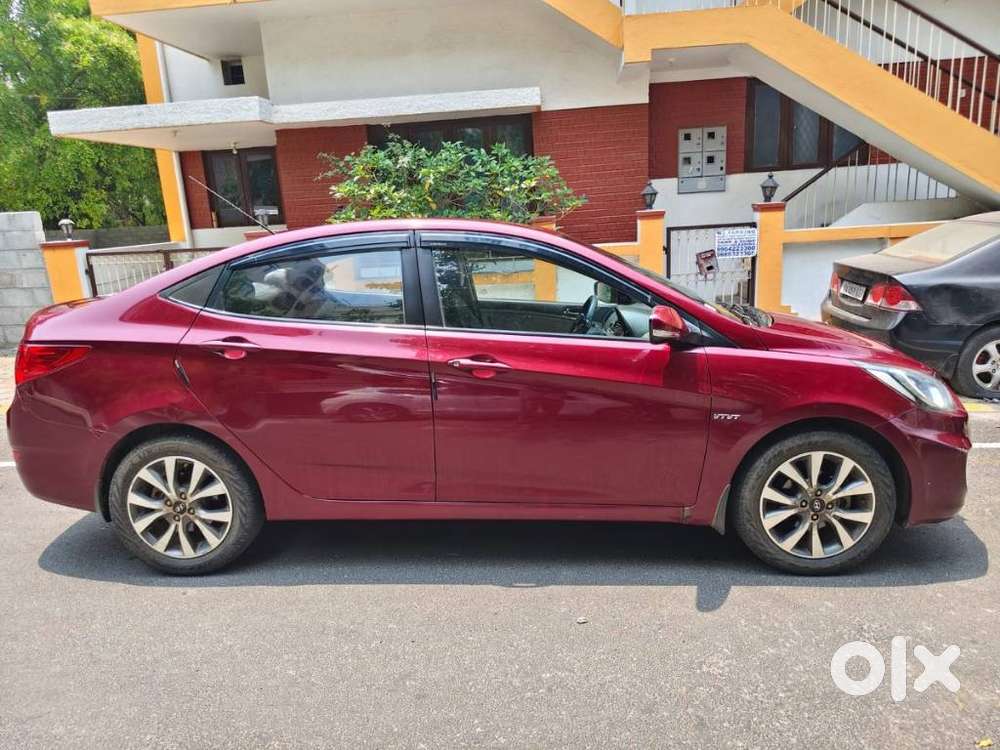 Hyundai Verna Fluidic 1.6 Vtvt Sx, 2015, Petrol