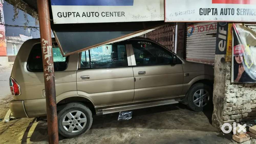 Chevrolet Tavera 2012 Diesel 130000 Km Driven