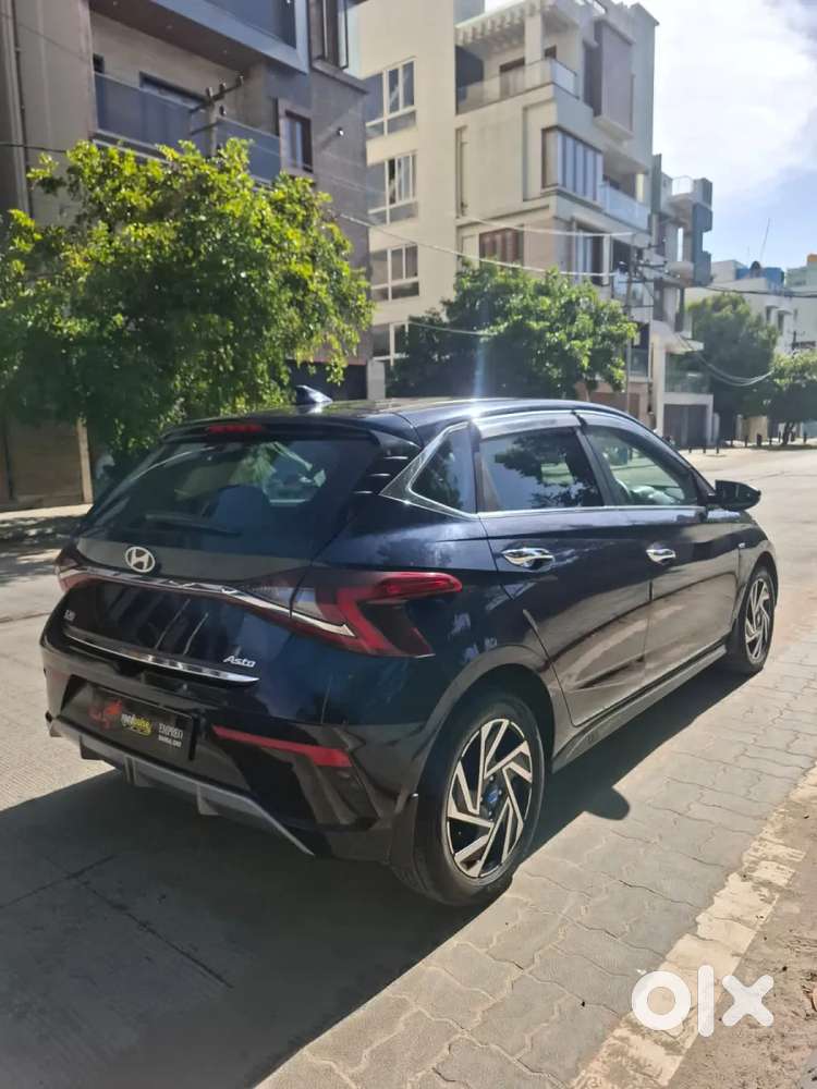 Hyundai I20 Asta (o) 1.2 Ivt, 2024, Petrol