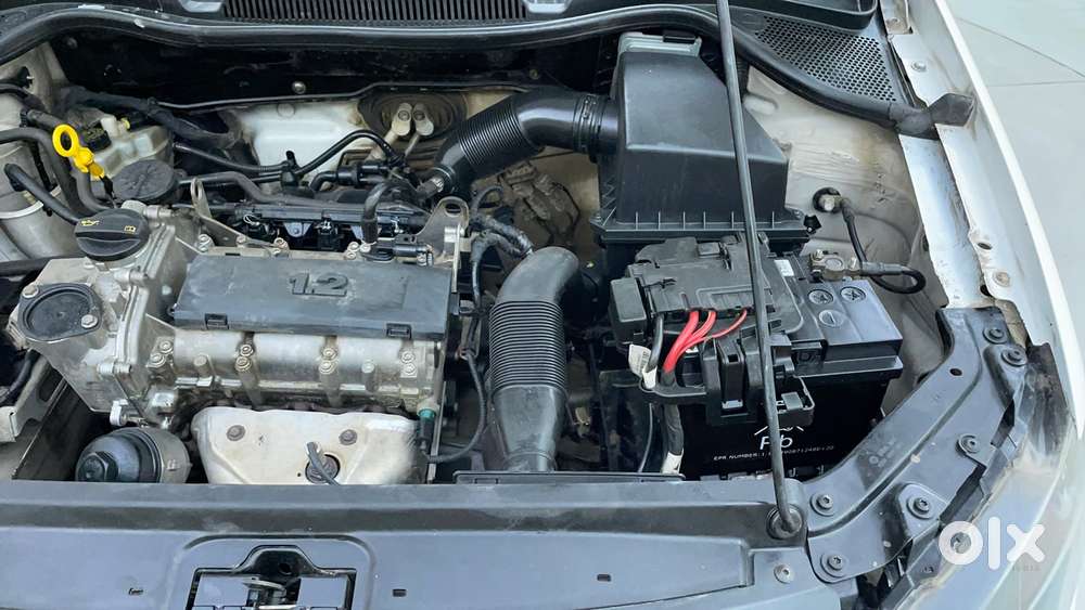 Volkswagen Polo Petrol Trendline 1.2l, 2015, Petrol
