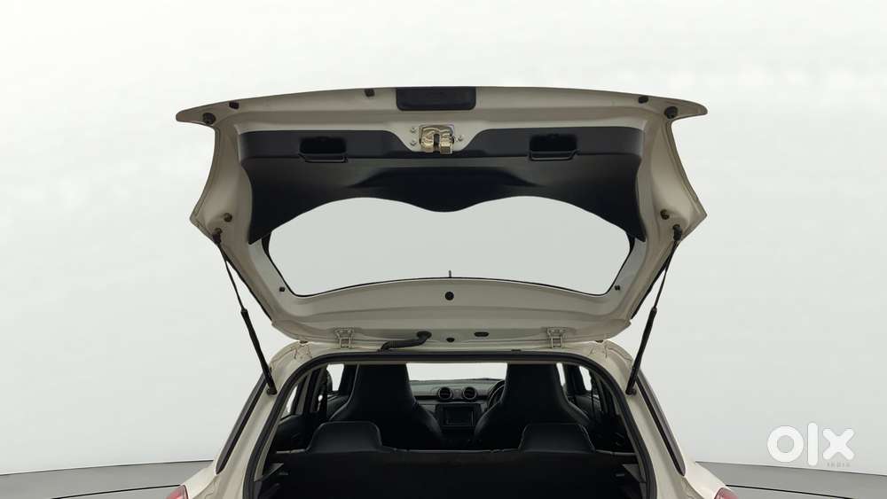 Maruti Suzuki Swift Vvt Lxi, 2022, Petrol