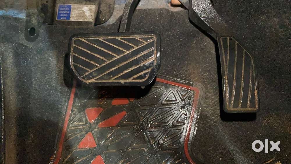 Maruti Suzuki Vitara Brezza 1.5 Vxi At, 2020, Petrol