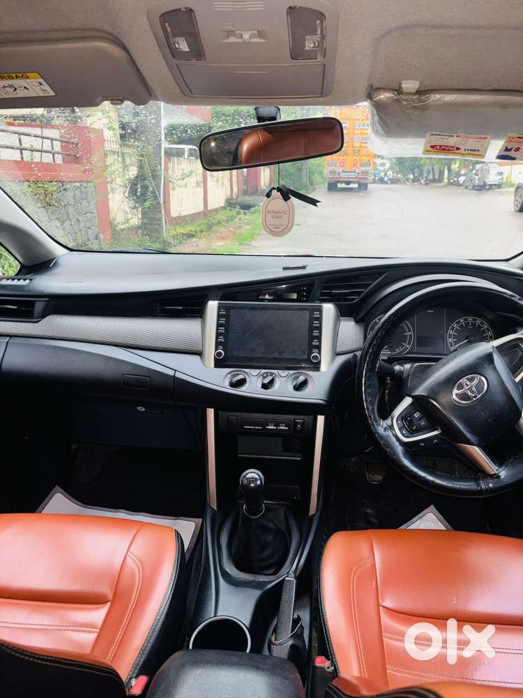 Toyota Innova Crysta 2.4 G Mt, 2022, Diesel