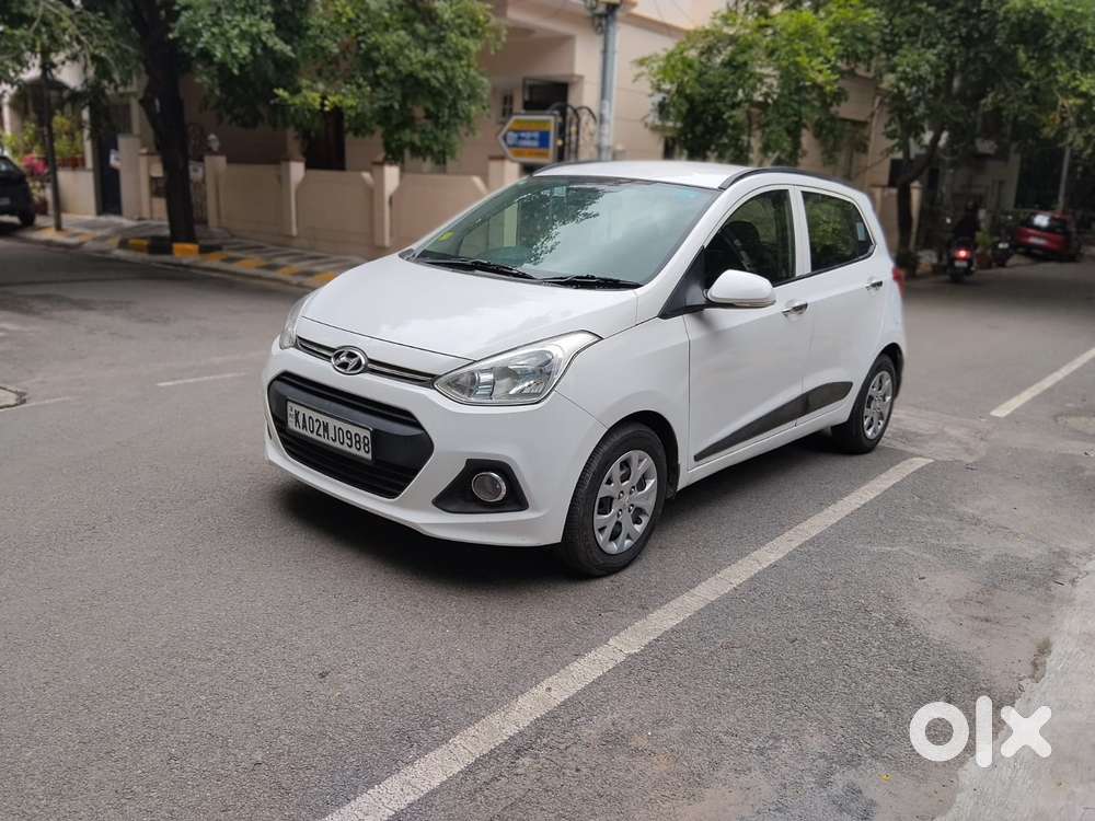 Hyundai Grand I10 Sportz, 2013, Petrol