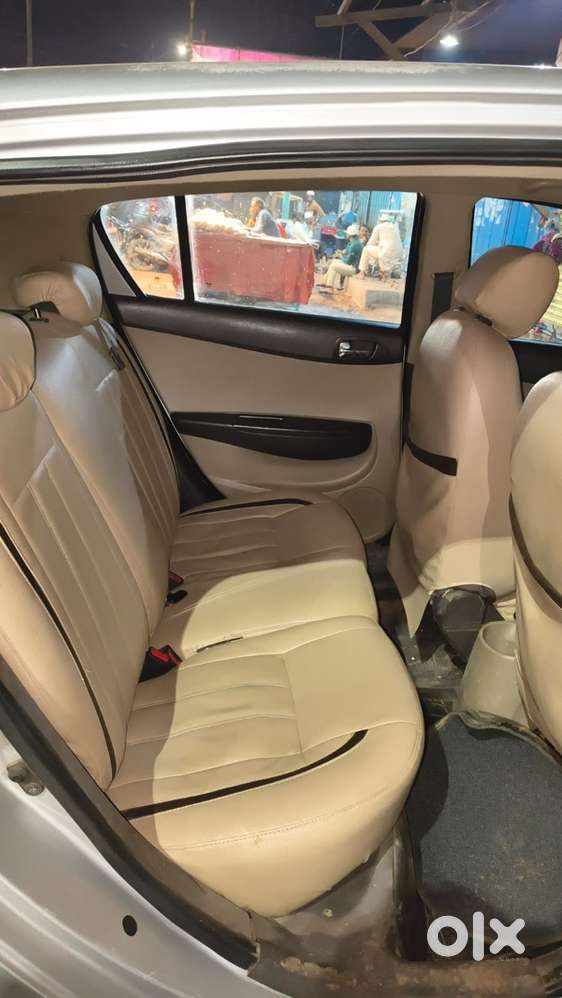 Hyundai I20 Petrol Manual 2010 Year