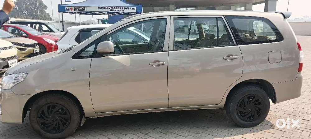 Toyota Innova 2010 Diesel Well Maintained