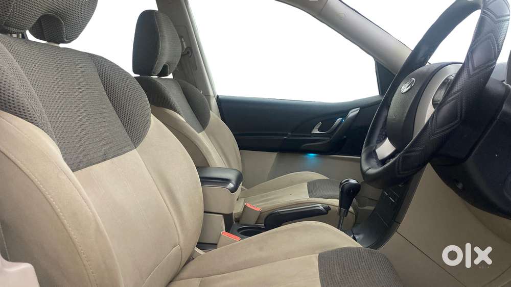 Mahindra Xuv500 W6 At, 2017, Diesel