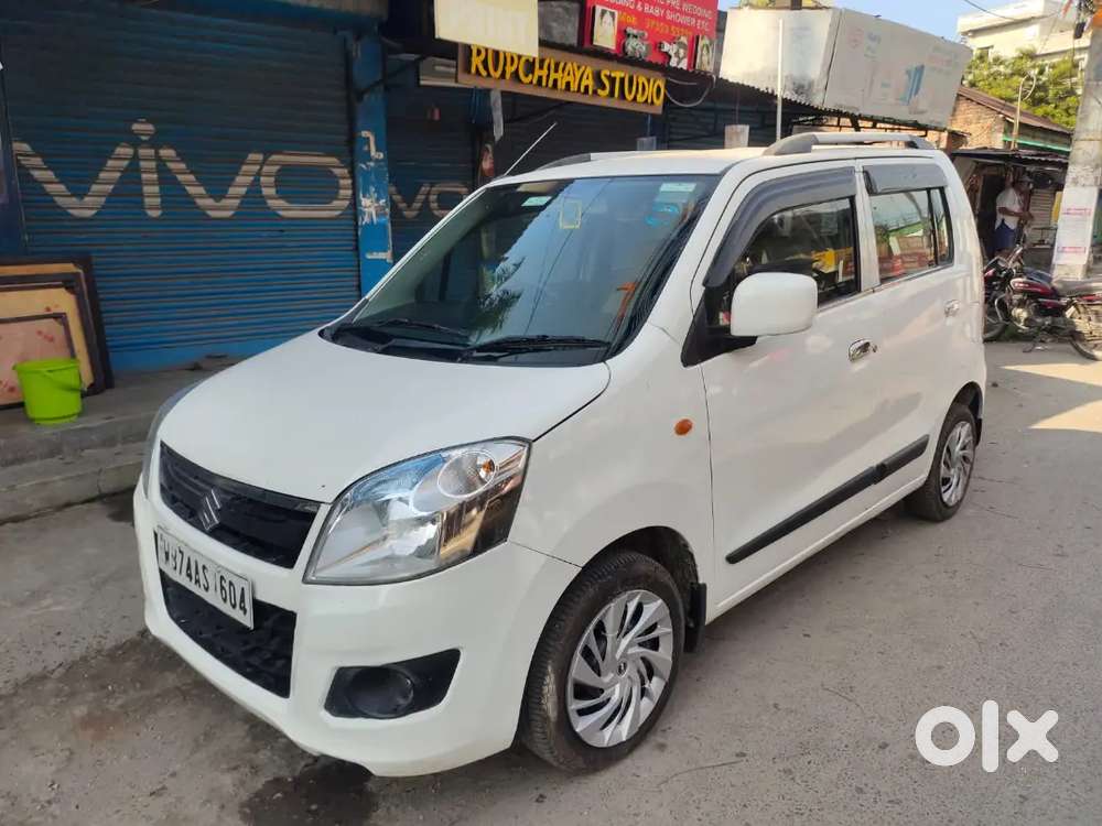 2017 Nov 1 St Owner,2 Keys,5 Tyre Brand New,ac Chiled,new Connection C