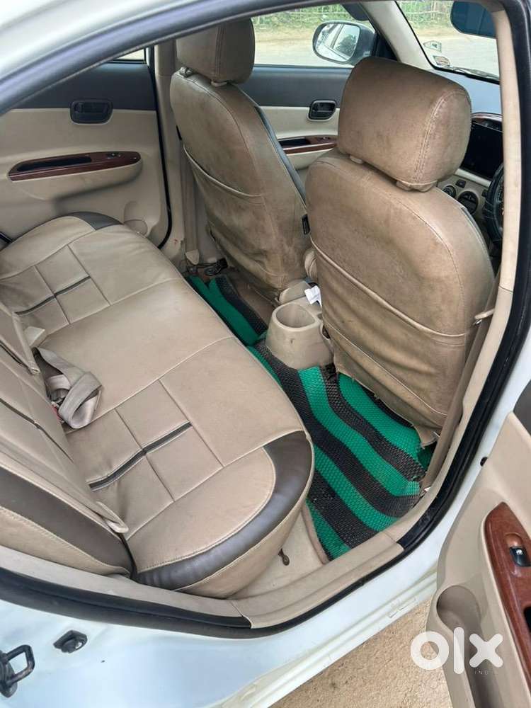 Hyundai Verna 2011 Petrol Well Maintained