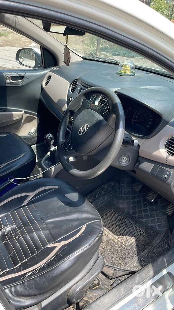 Hyundai Xcent 2015 Diesel Well Maintained