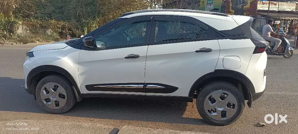 Tata Nexon 2023 Petrol