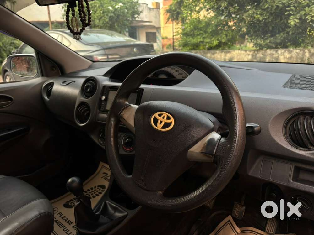 Toyota Etios 1.5 Petrol Manual 2012