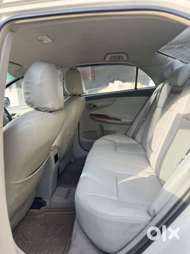 Toyota Corolla Altis 2010-2013 G, 2010, Petrol