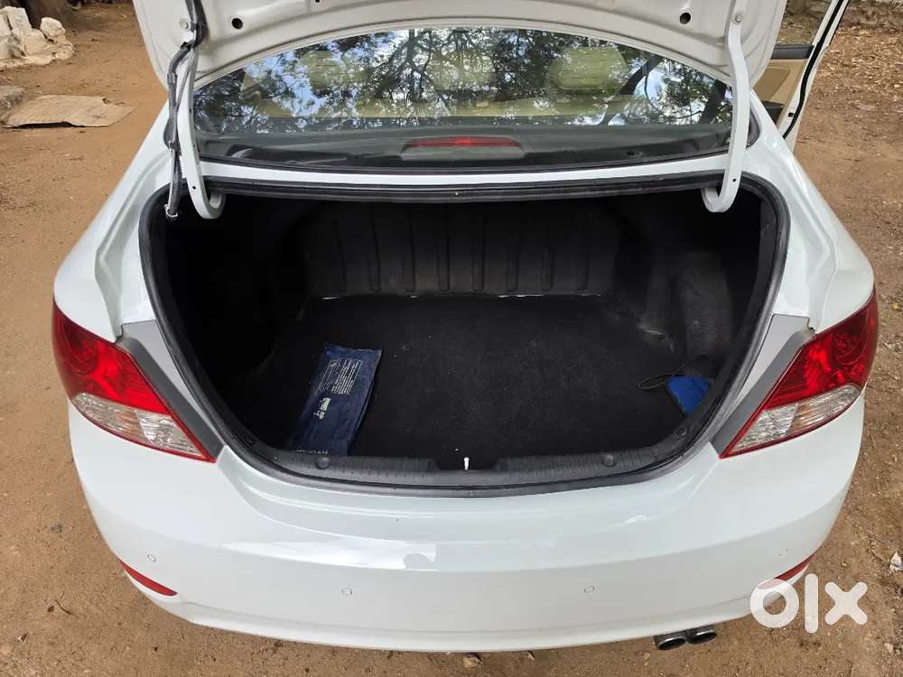 Hyundai Verna Fluidic Diesel 2012 Sx Automatic