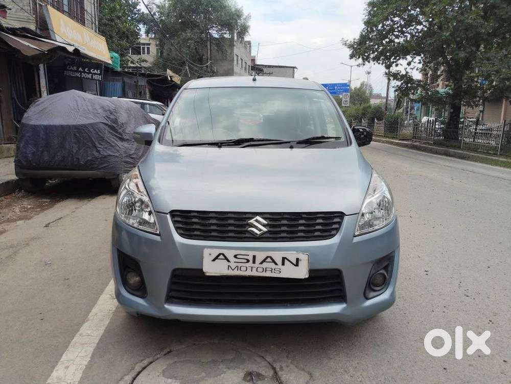 Maruti Suzuki Ertiga Lxi, 2012, Petrol