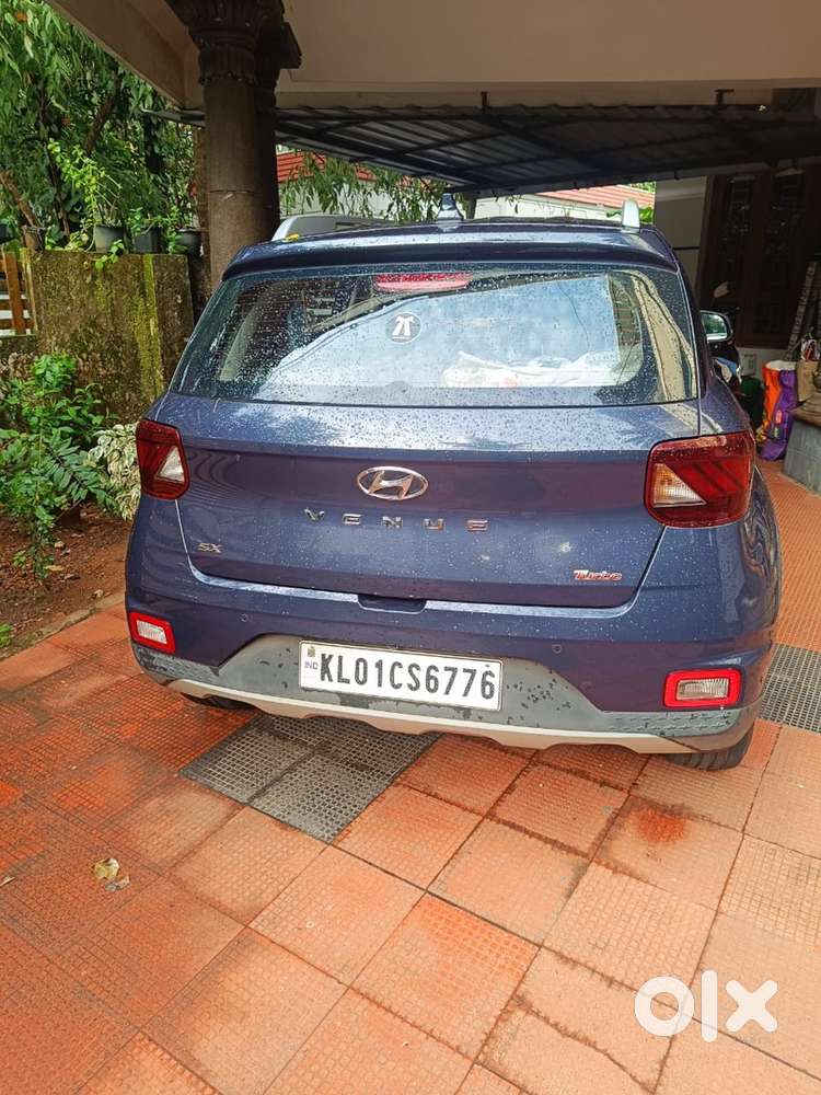 Hyundai Venue Petrol Manual 2021