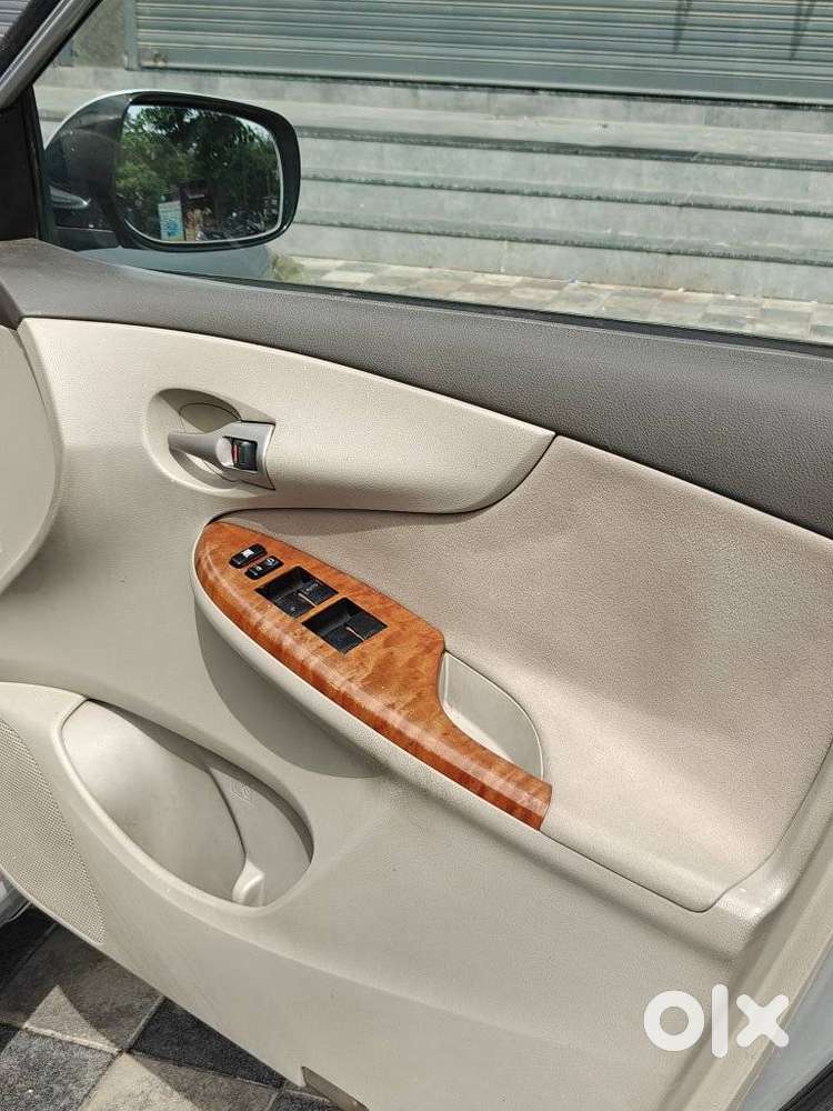 Toyota Corolla Altis Gl, 2010, Petrol