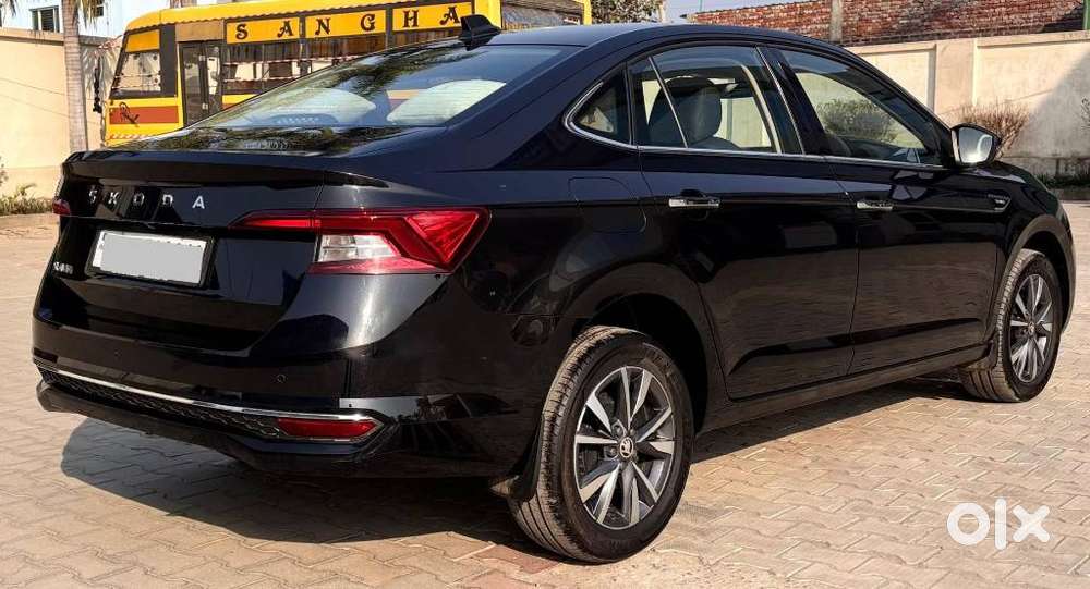 Skoda Slavia, 2025, Petrol