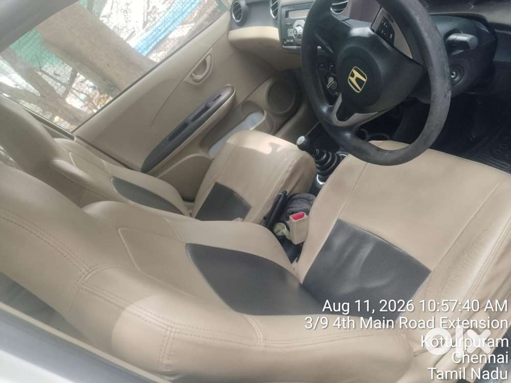 Honda Brio V Mt, 2013, Petrol