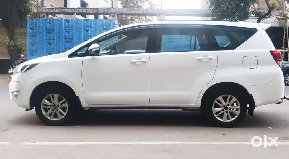 Toyota Innova Crysta 2.4 G Mt, 2017, Diesel