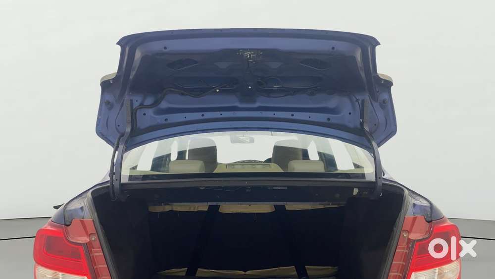 Maruti Suzuki Swift Dzire Zxi + Amt, 2017, Petrol