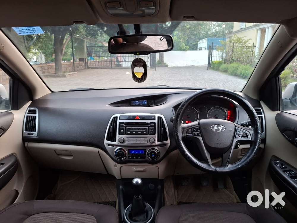 Hyundai I20 Sportz 1.2 Bs-iv, 2013, Petrol