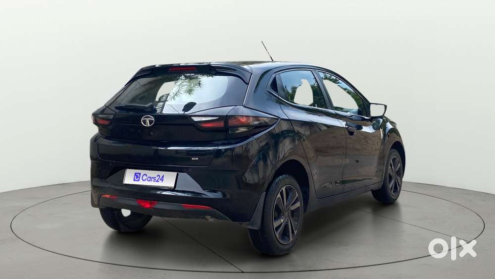 Tata Altroz 1.2 Xza Plus Dark Edition Dct, 2022, Petrol