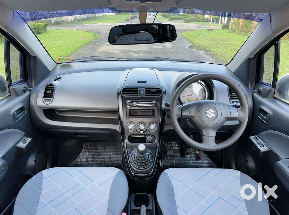 Maruti Suzuki Ritz Lxi, 2011, Petrol