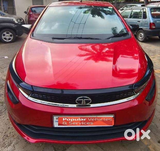 Tata Altroz 1.2 Xe Plus Petrol, 2022, Petrol