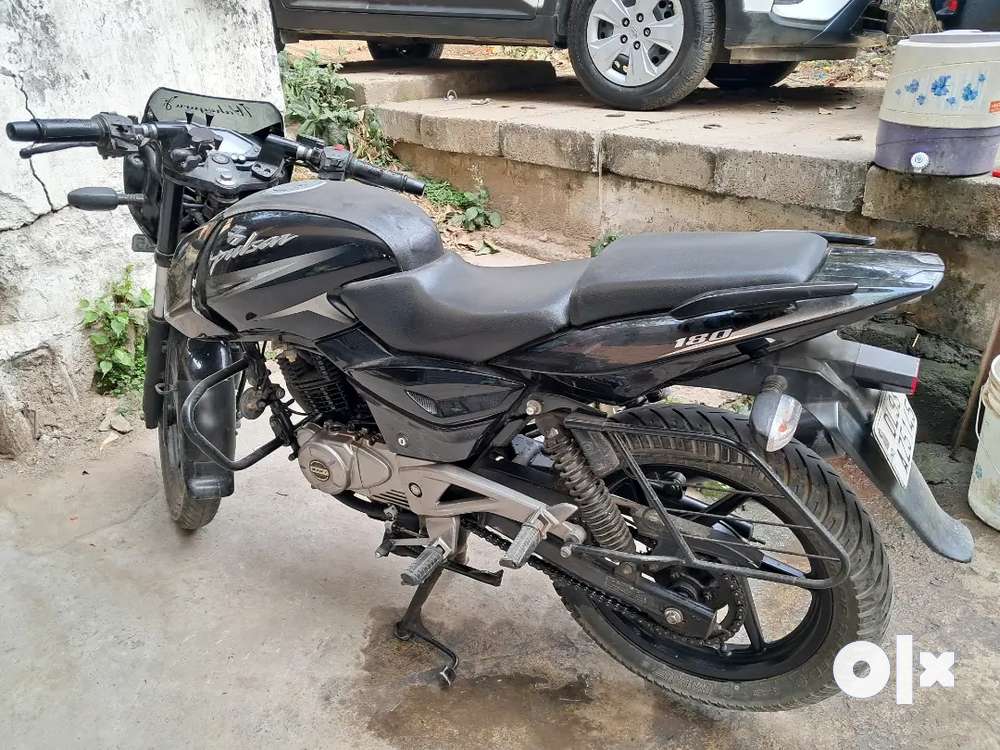 Pulsar 180 2024 second hand olx