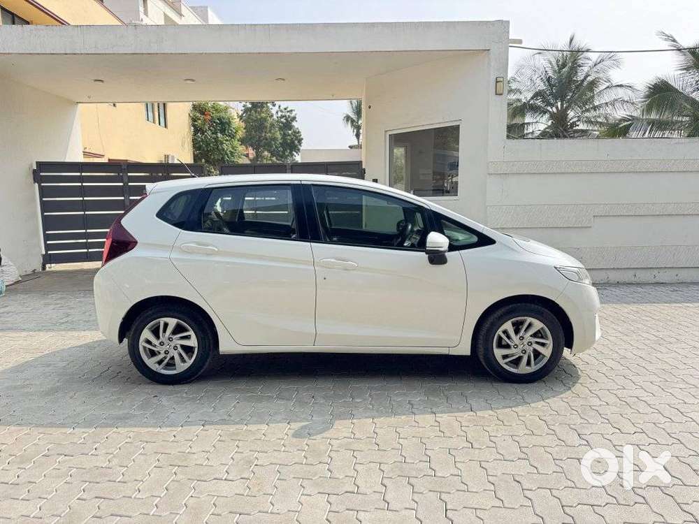 Honda Jazz V Mt Privilege, 2015, Petrol